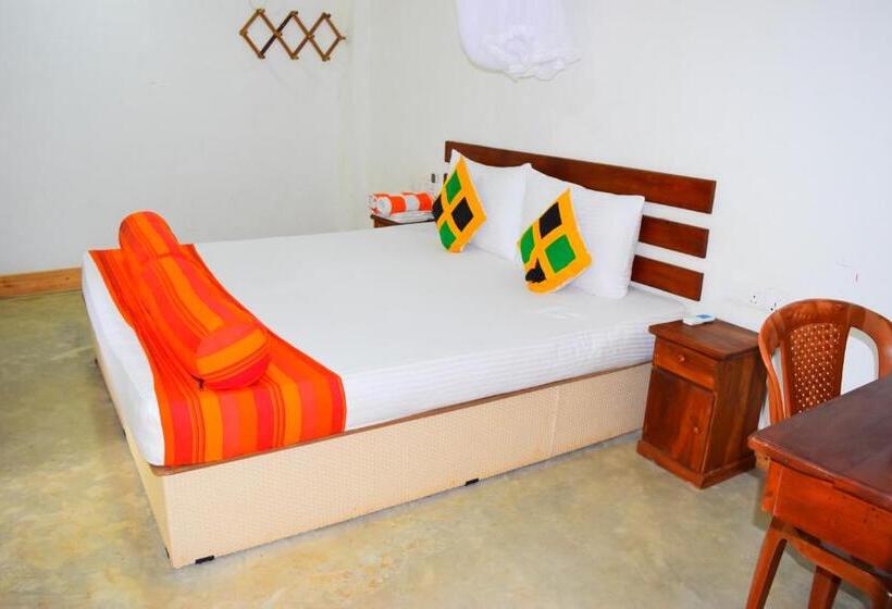 高级园景房, Liyana Holiday Resort