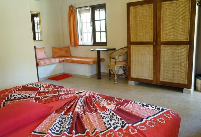 带花园景观的标准洋房, Puetz Travels Beach Resort