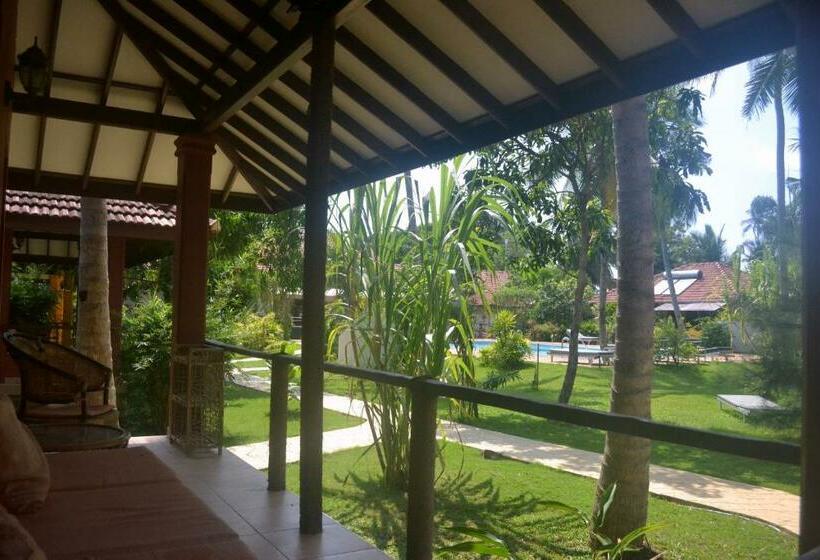 带花园景观的标准洋房, Puetz Travels Beach Resort