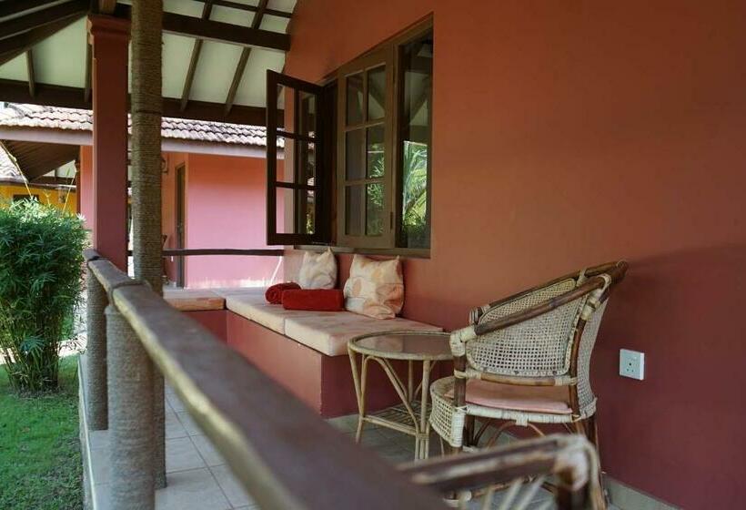Бунгало Стандарт Вид на Сад, Puetz Travels Beach Resort