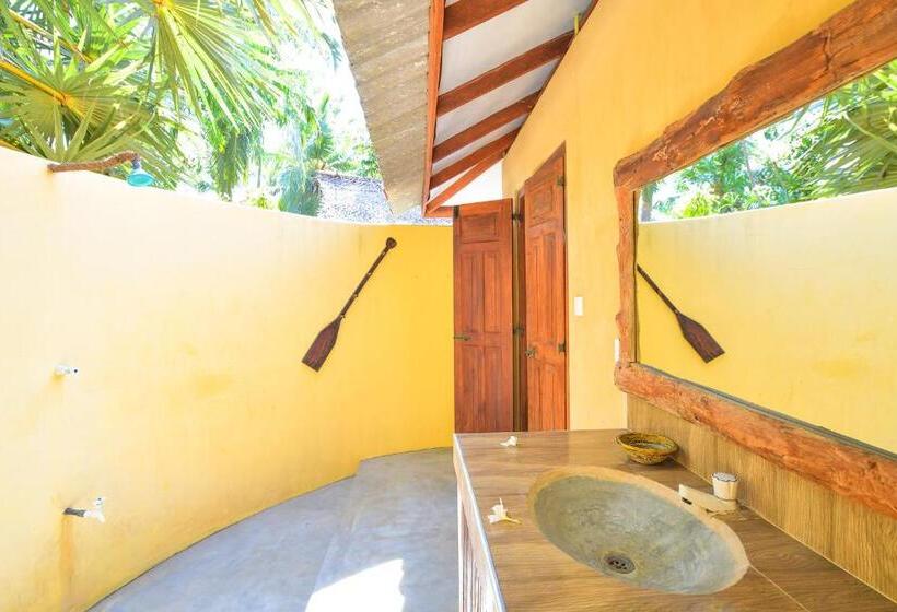 Бунгало Стандарт, Kitesurfing Lanka