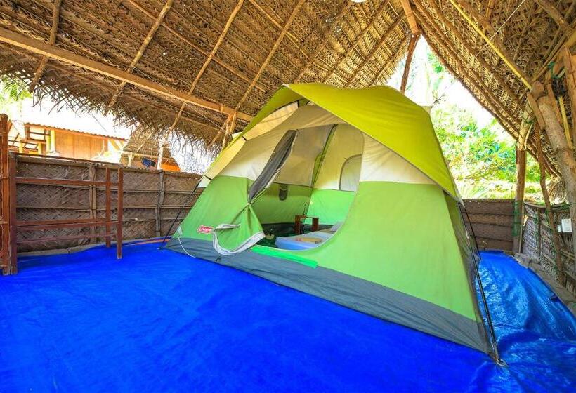 Standard Tent, Kitesurfing Lanka