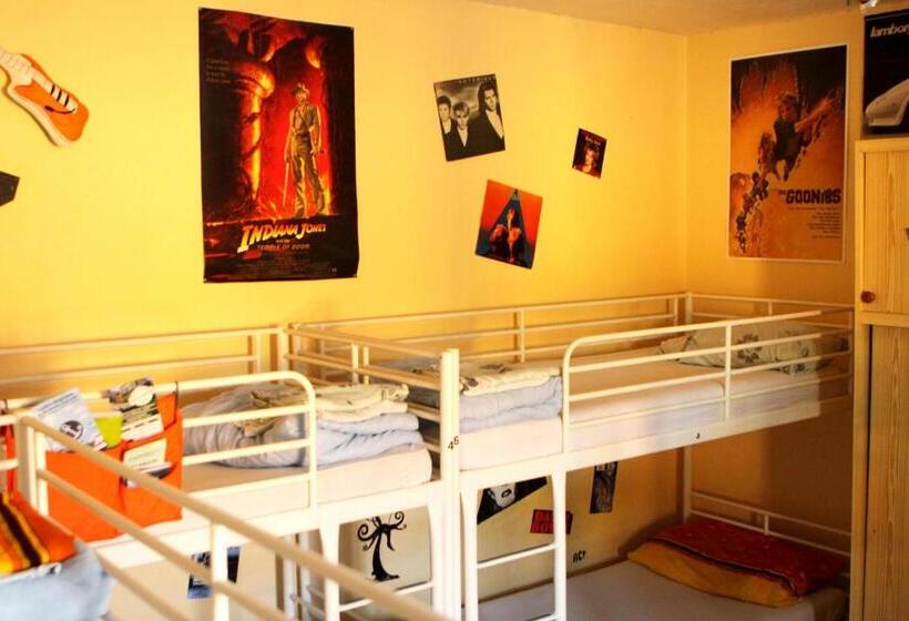 מיטה בחדר משותף, Ruta 80 Hostel