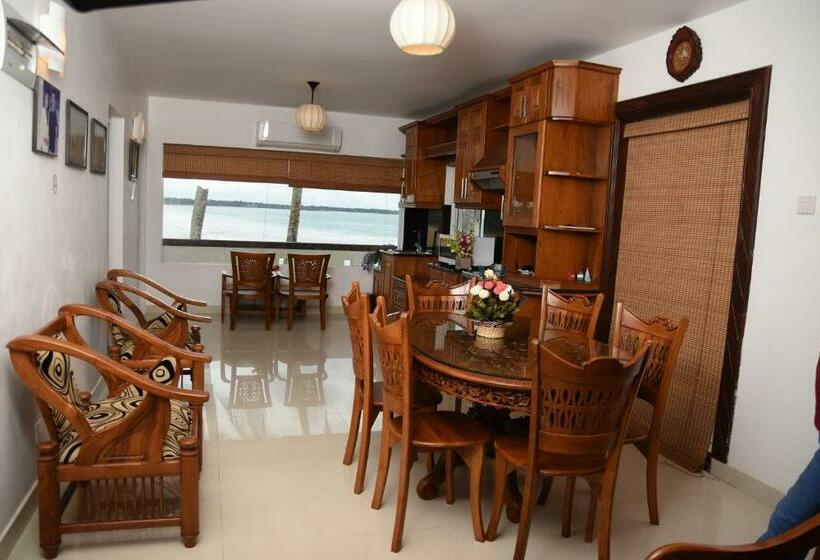1-Bedroom Villa Sea View, Scarlet White Resort
