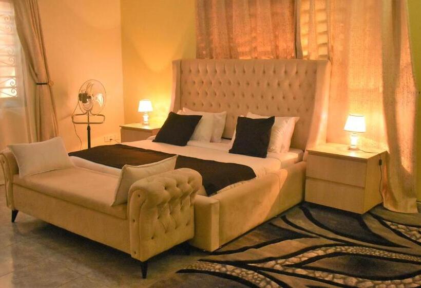 اتاق لوکس با تخت بزرگ, Ezeife Guesthouse