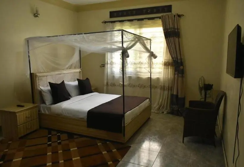 اتاق استاندارد با سرویس بهداشتی مشترک, Ezeife Guesthouse