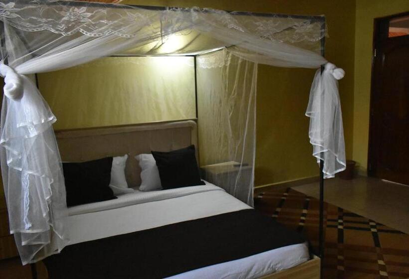 اتاق استاندارد با سرویس بهداشتی مشترک, Ezeife Guesthouse