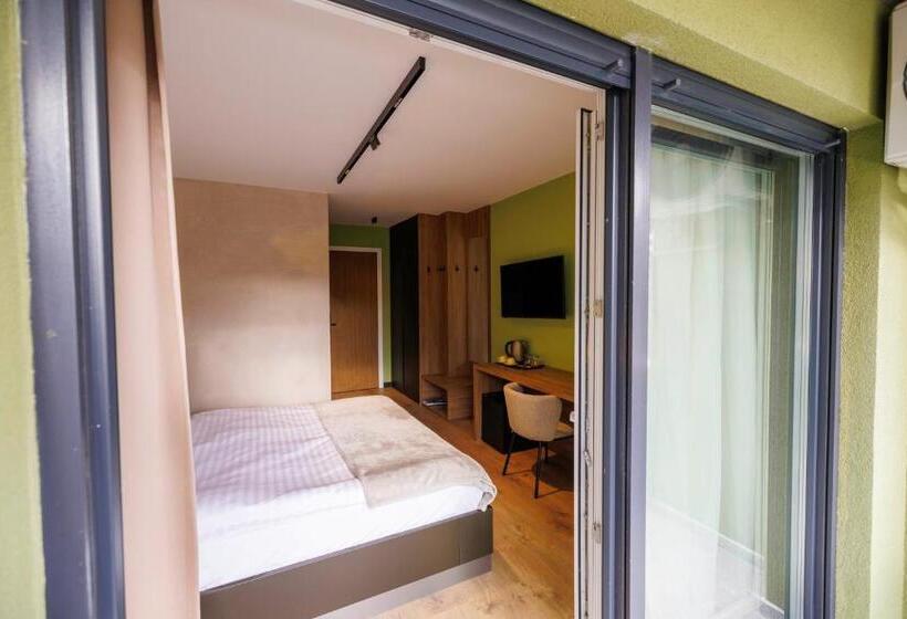 اتاق استاندارد با بالکن, 1863 Boutique