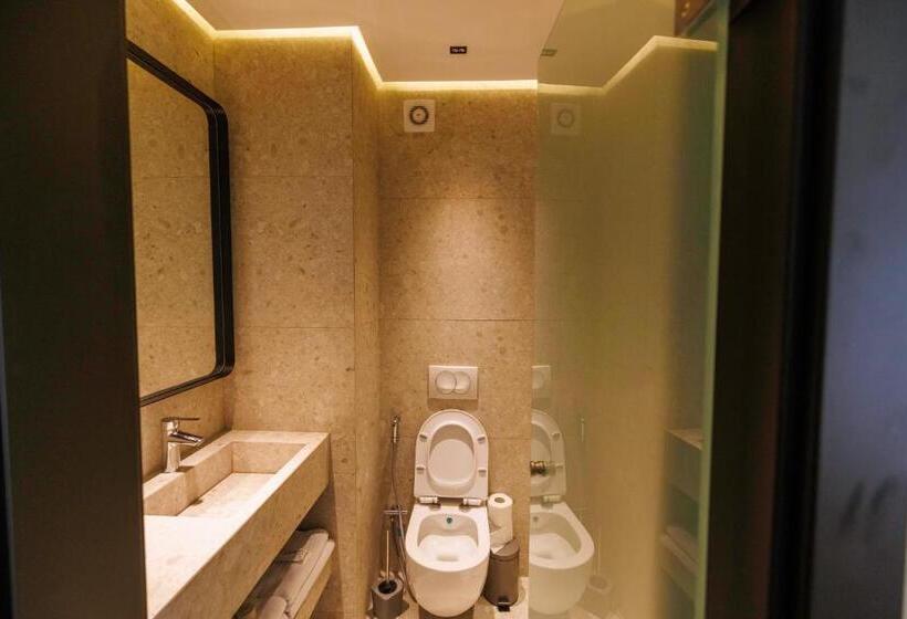 اتاق لوکس, 1863 Boutique