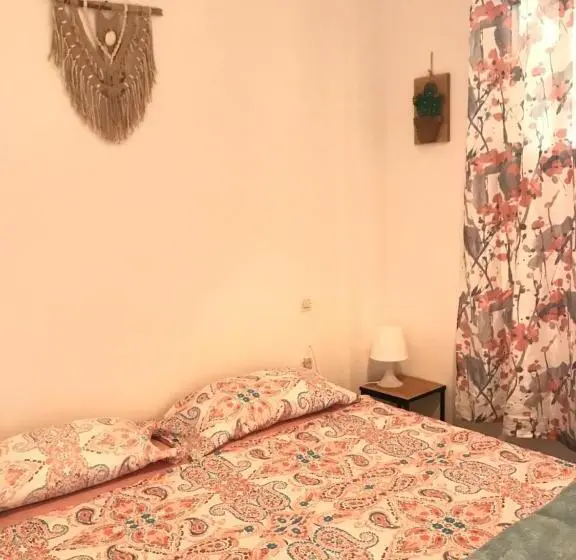 اتاق استاندارد, Tooda House