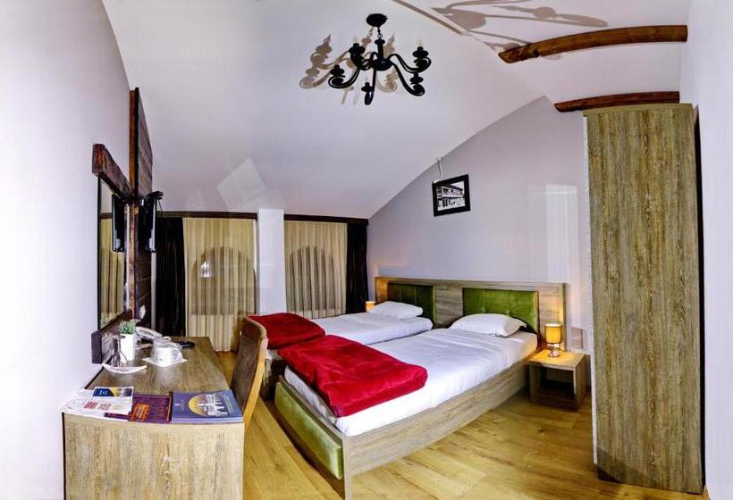 اتاق استاندارد, Happy