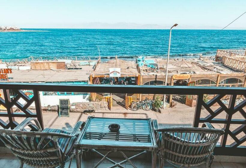 اتاق استاندارد با چشم‌انداز دریا, Club Red Dahab Motel