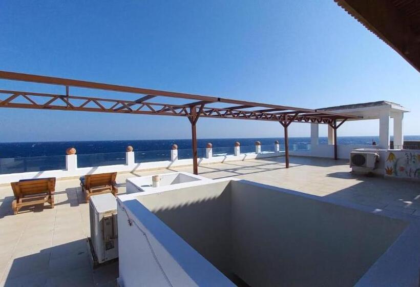 بانگلوی استاندارد با چشم‌انداز دریا, Club Red Dahab Motel