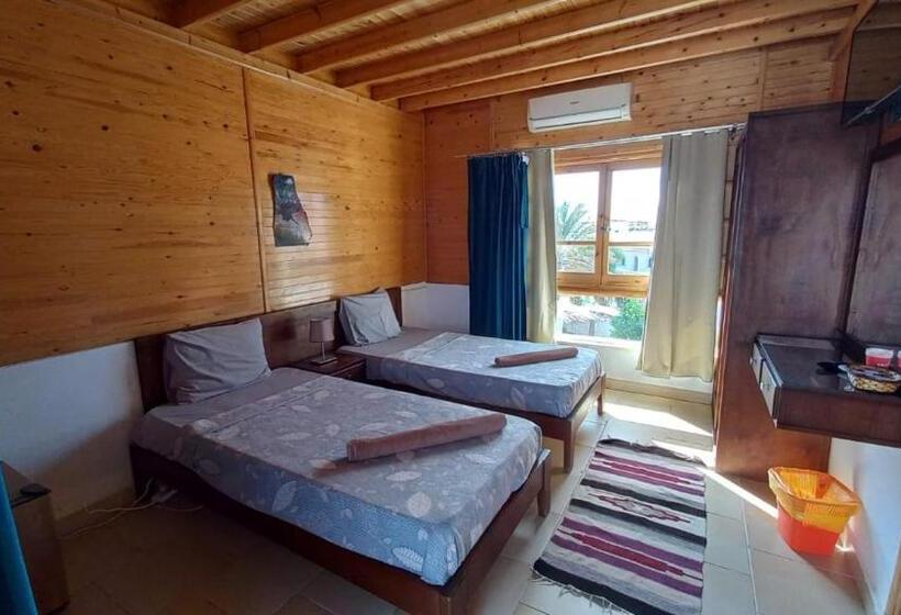 بانگلوی استاندارد با چشم‌انداز دریا, Club Red Dahab Motel