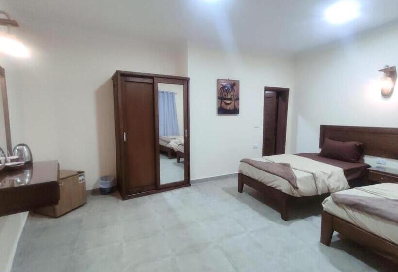 Standard Triple Room with Terrace, Club Red Dahab Motel