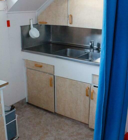 스탠다드 4인용 룸 공용 욕실, Katterjokk Turiststation