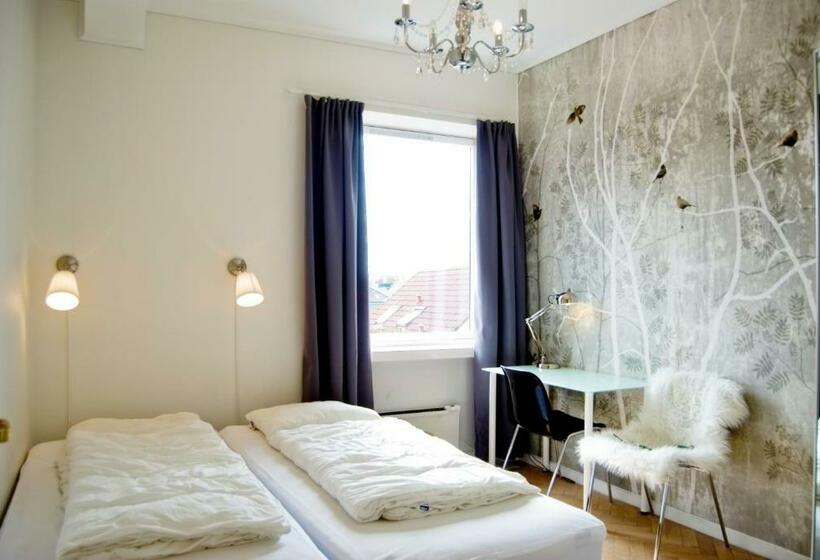 带共用浴室的标准房间, City Hostel Bergen