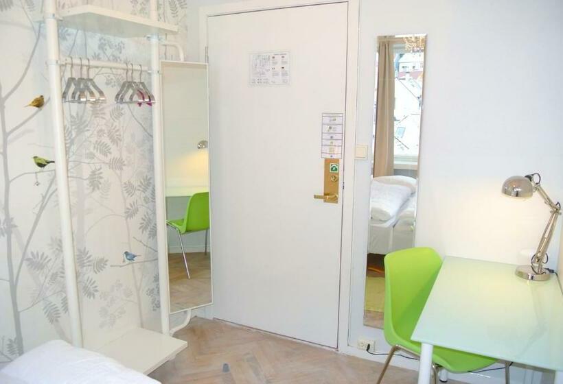 带共用浴室的标准房间, City Hostel Bergen
