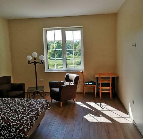 اتاق استاندارد یک نفره, Aroma Skuodiškio Užeiga