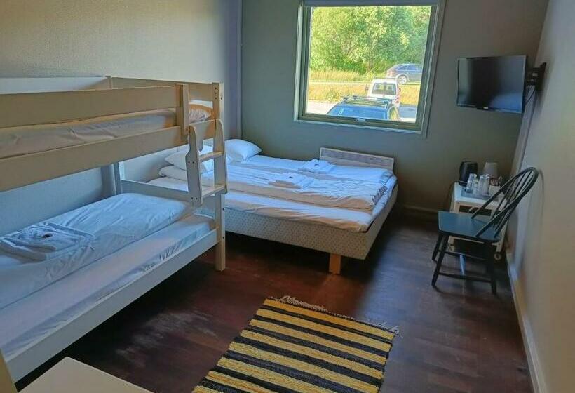 Четырехместный Номер Стандарт, Austbø Hotell