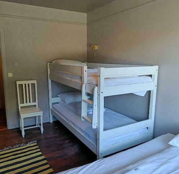 Четырехместный Номер Стандарт, Austbø Hotell