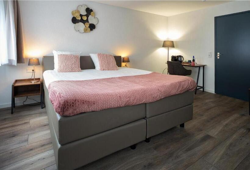 带大床的豪华间, Bed And Breakfast De Heren Van Valkenburg