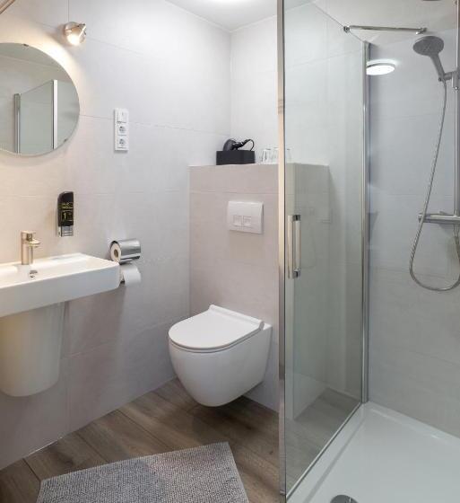 带大床的豪华间, Bed And Breakfast De Heren Van Valkenburg