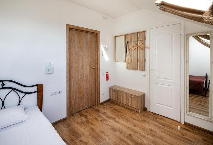 اتاق استاندارد یک نفره, Biplan