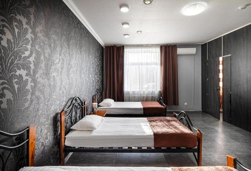 اتاق استاندارد سه نفره, Biplan