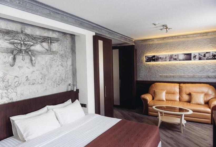 اتاق لوکس, Biplan