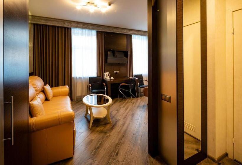 اتاق لوکس, Biplan