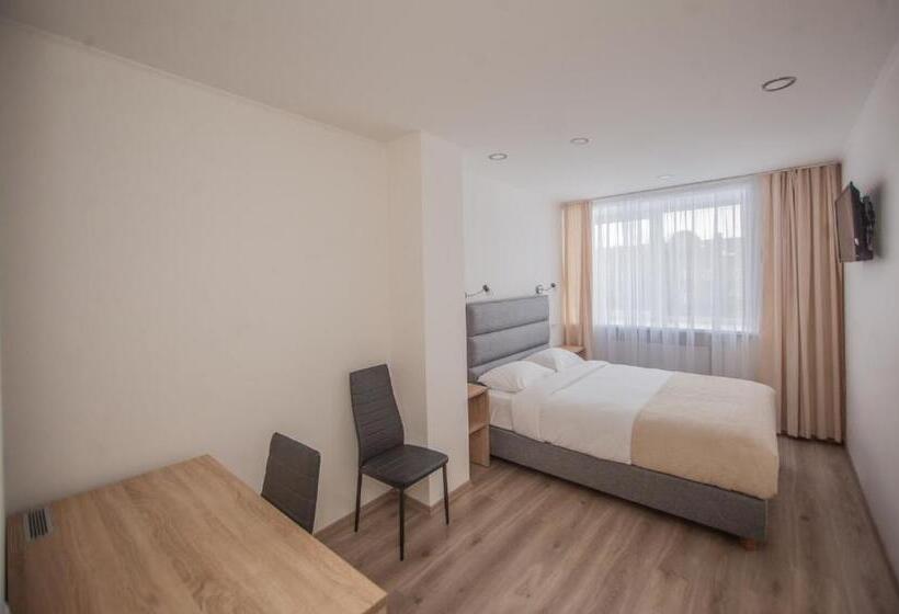 اتاق سوپریور, Biplan