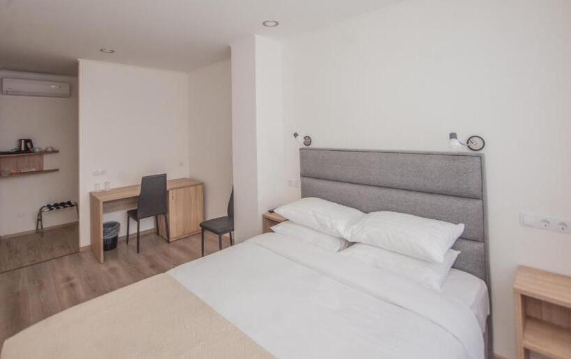 اتاق سوپریور, Biplan