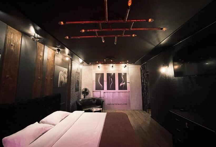 آپارتمان سوپریور 1 خوابه, Biplan