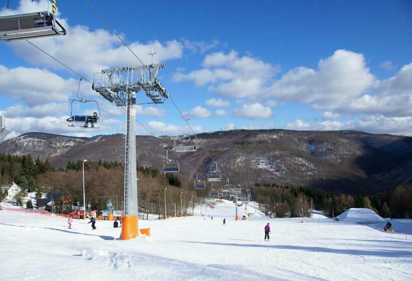 Standard Room, Emeran