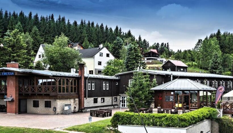 Standard Room with Balcony, Emeran