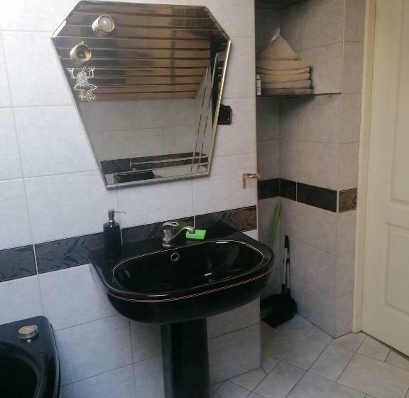 سوئیت 2 خوابه, Guest House Krista