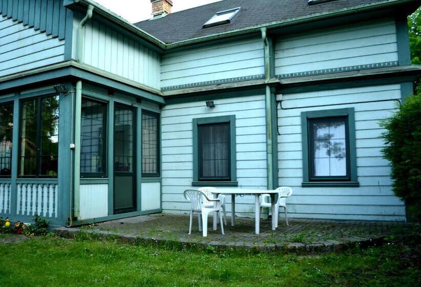 سوییت, Guest House Krista