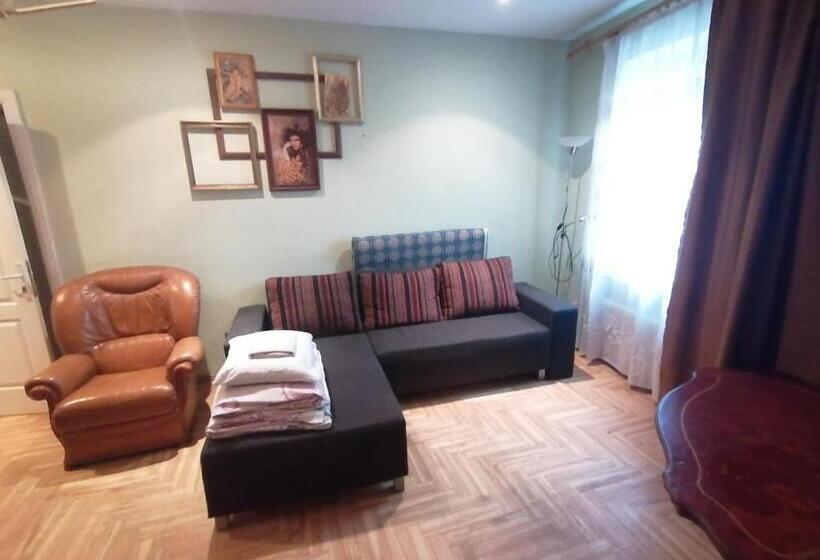 آپارتمان 1 خوابه, Guest House Krista