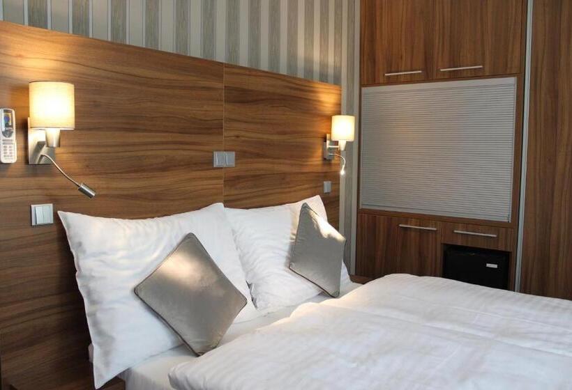 Номер Deluxe, La Rosa