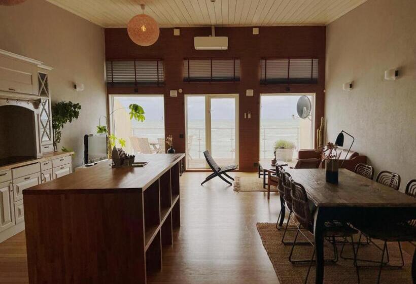 דירת חדר נוף לים, Ocean