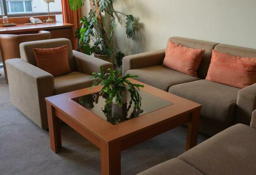 سوییت لوکس, Vaidila