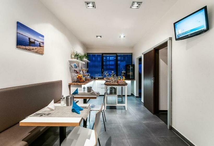 Номер Стандарт, Vv Hotel & Apartments