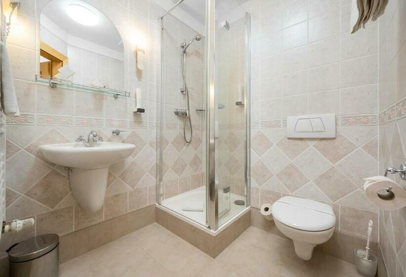 סוויטה, Zlaty Lev