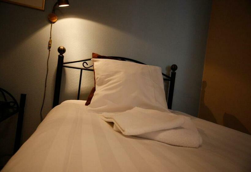 シングルベーシックルーム, L Zlafen Bed And Breakfast