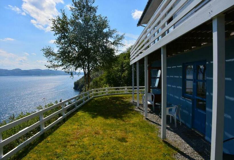 غرفة قياسية مطلّة علي البحر, Langenuen Motel & Camping