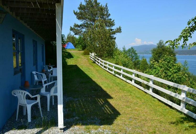 غرفة قياسية مطلّة علي البحر, Langenuen Motel & Camping