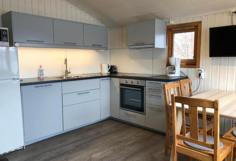 منزل غرفتين نوم, Langenuen Motel & Camping