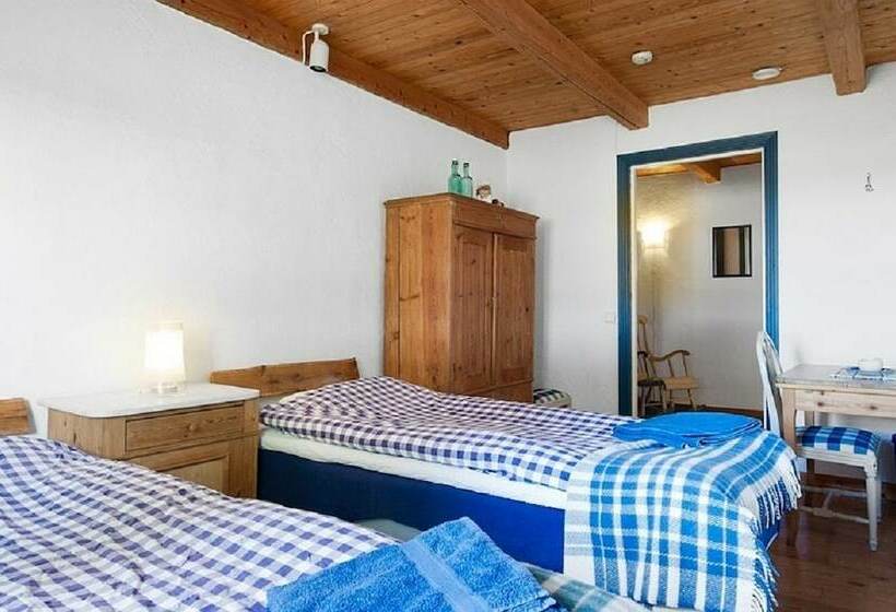 バス共有のスタンダードルーム, Tryde 1303 B&b På österlen