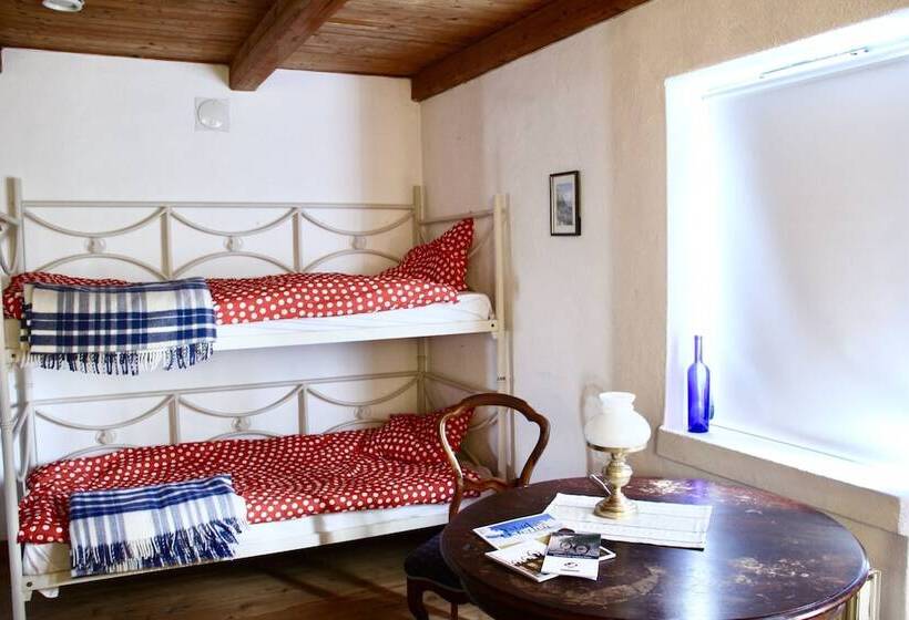 浴室共有ファミリールーム, Tryde 1303 B&b På österlen